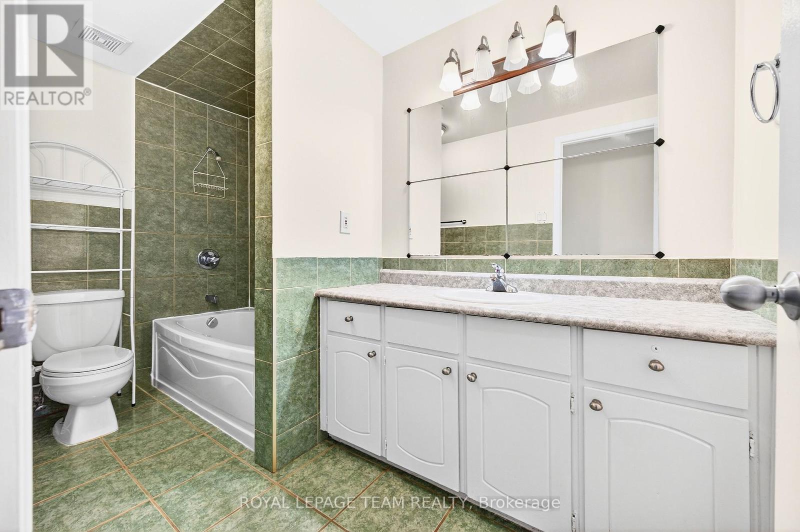 2 - 13 Bertona Street, Ottawa, Ontario  K2G 0W2 - Photo 30 - X12567536