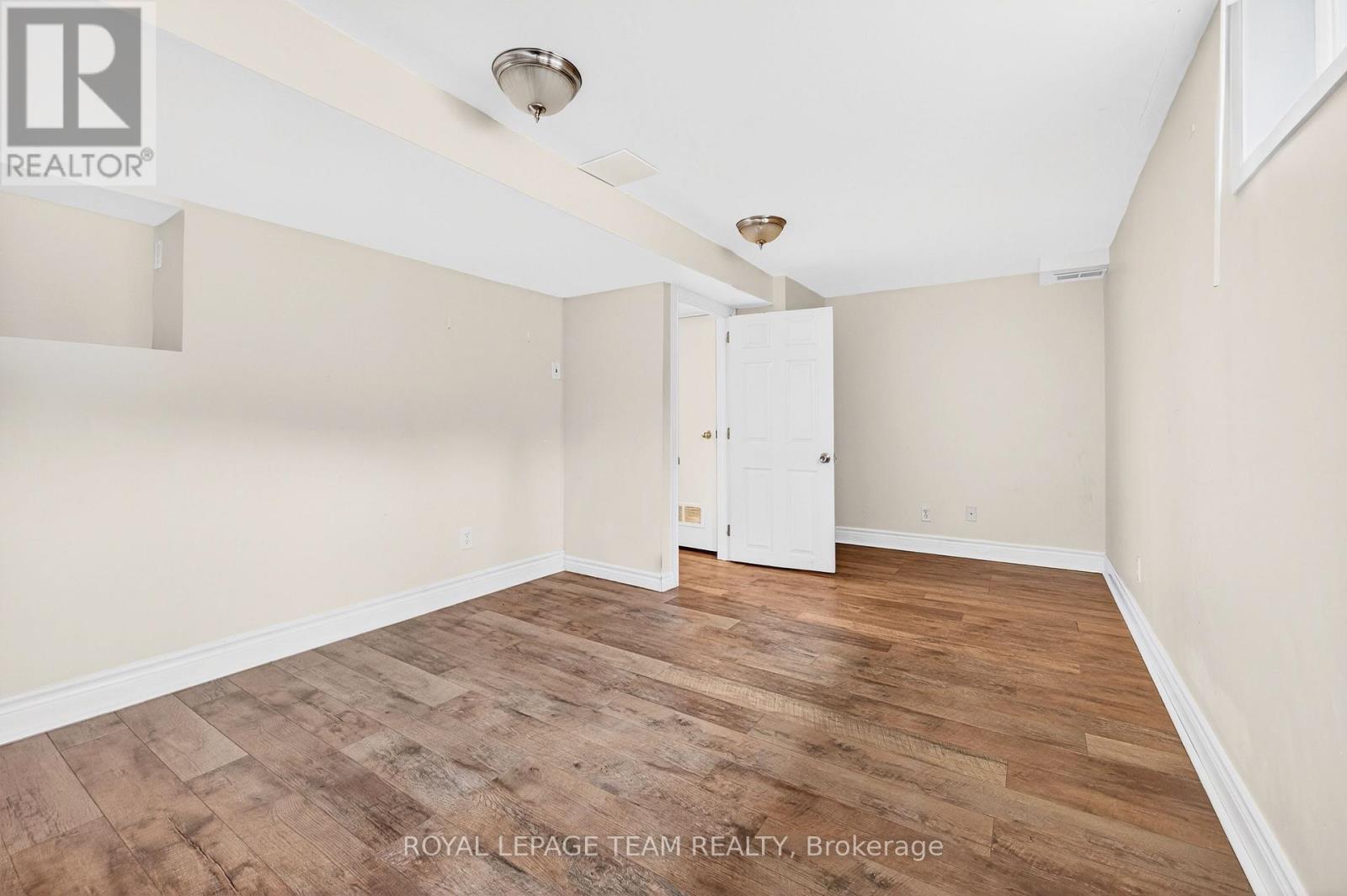 2 - 13 Bertona Street, Ottawa, Ontario  K2G 0W2 - Photo 32 - X12567536