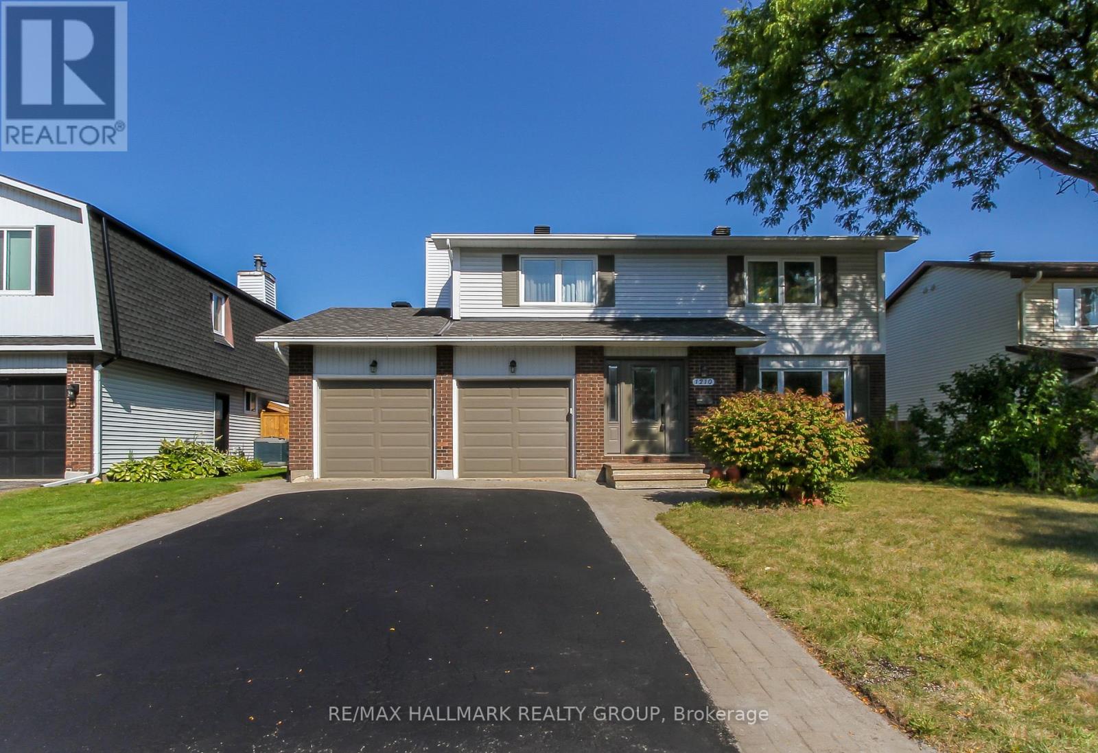 1210 Bordeau Grove, Ottawa, Ontario  K1C 2M7 - Photo 1 - X12567584
