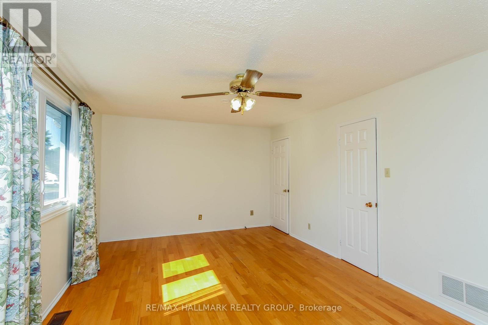 1210 Bordeau Grove, Ottawa, Ontario  K1C 2M7 - Photo 20 - X12567584