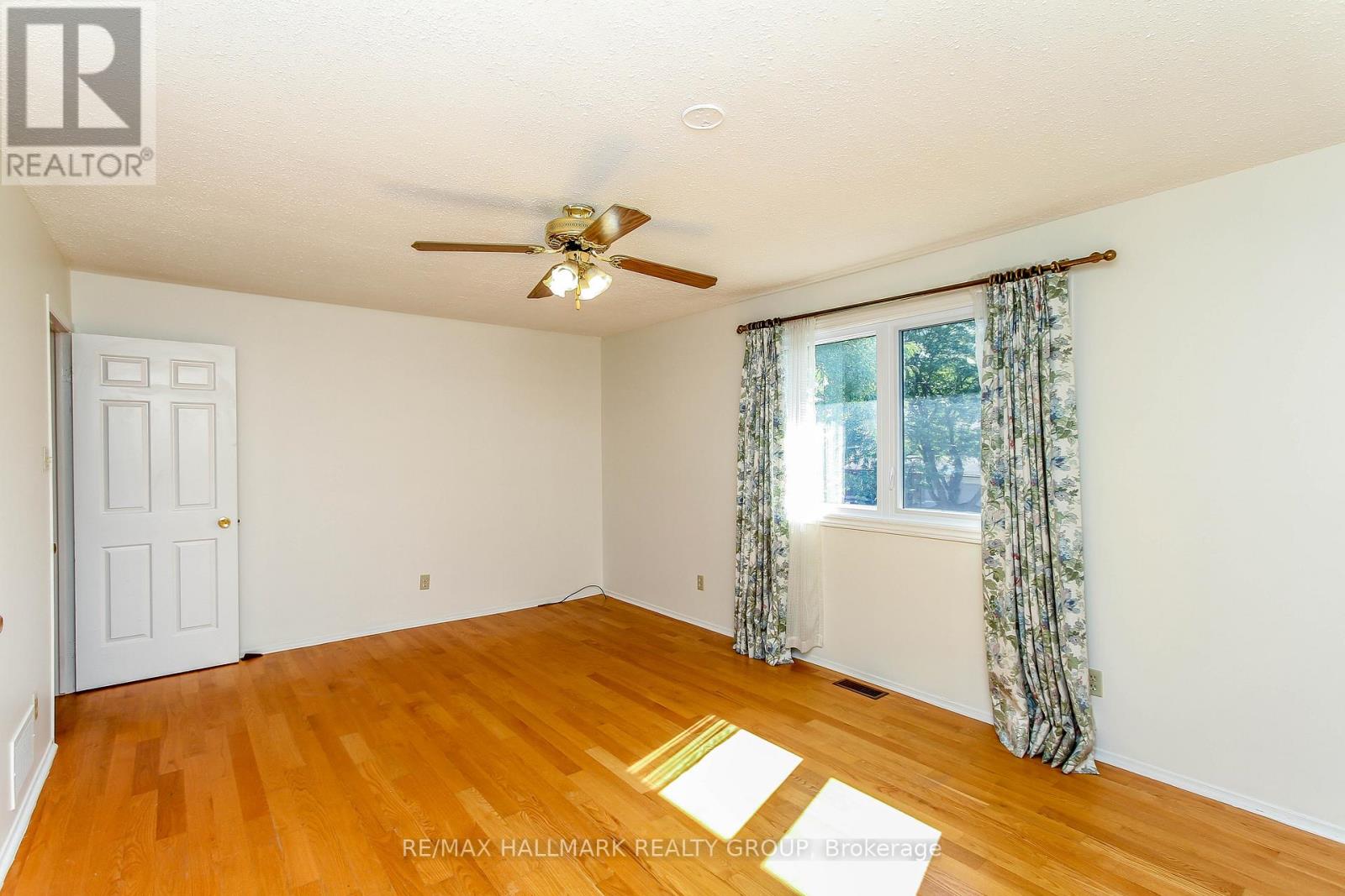 1210 Bordeau Grove, Ottawa, Ontario  K1C 2M7 - Photo 21 - X12567584