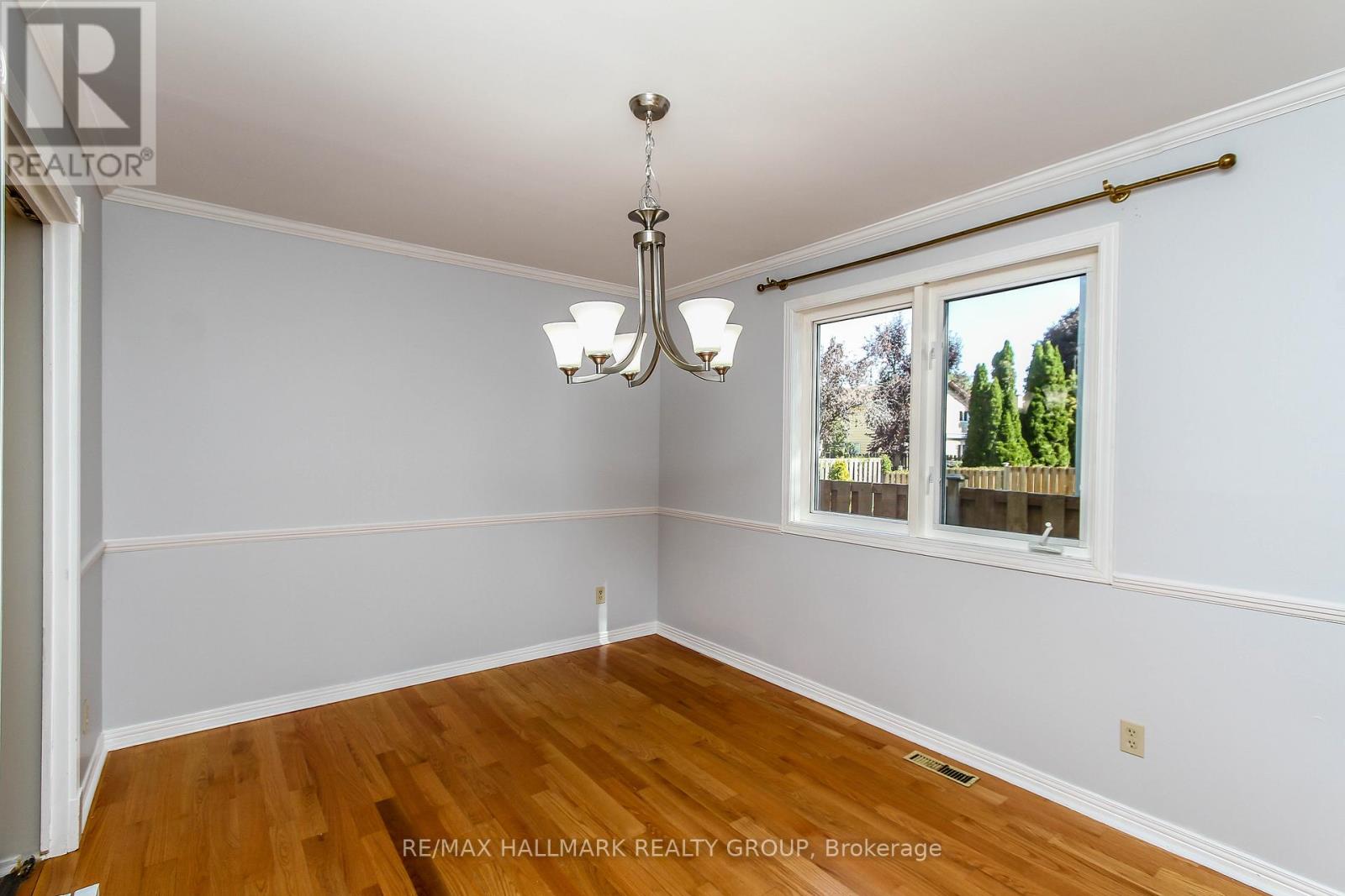 1210 Bordeau Grove, Ottawa, Ontario  K1C 2M7 - Photo 9 - X12567584