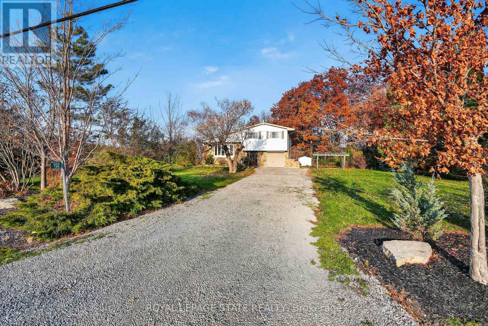 152 Ridge Road W, Grimsby, Ontario  L3M 4E7 - Photo 3 - X12567348
