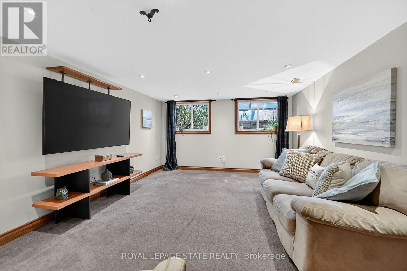 152 Ridge Road W, Grimsby, Ontario  L3M 4E7 - Photo 36 - X12567348