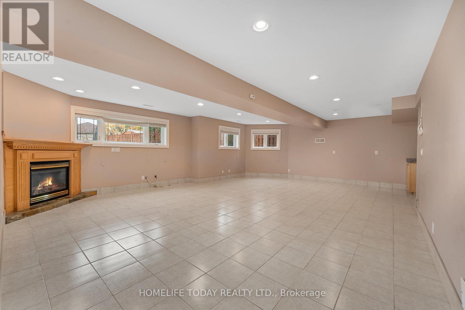 9617 Manitou Crescent, Windsor, Ontario  N8P 1H9 - Photo 27 - X12567400