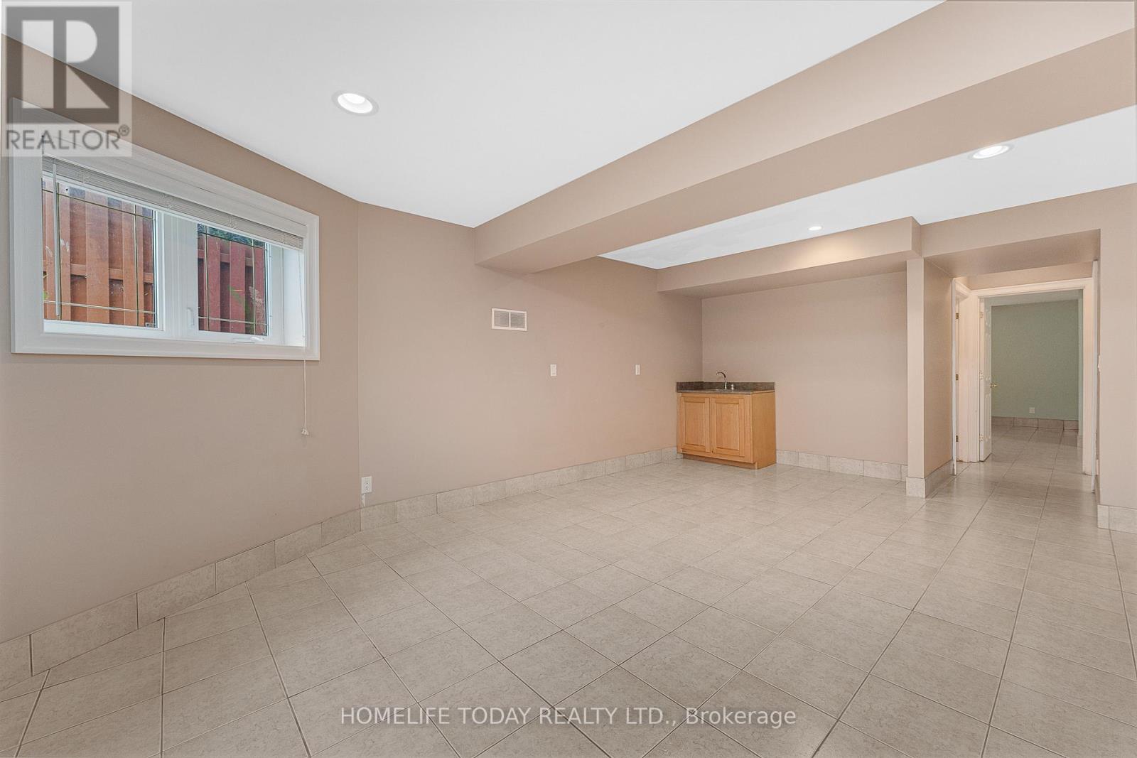 9617 Manitou Crescent, Windsor, Ontario  N8P 1H9 - Photo 30 - X12567400