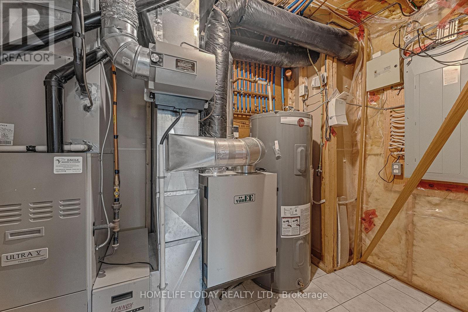 9617 Manitou Crescent, Windsor, Ontario  N8P 1H9 - Photo 40 - X12567400