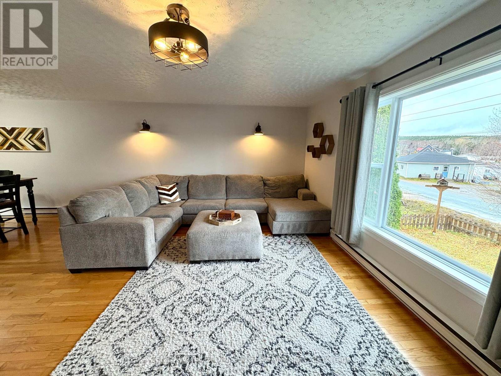 50 Parkwood Drive, Hare Bay, Ontario  A0G 2P0 - Photo 2 - X12567462