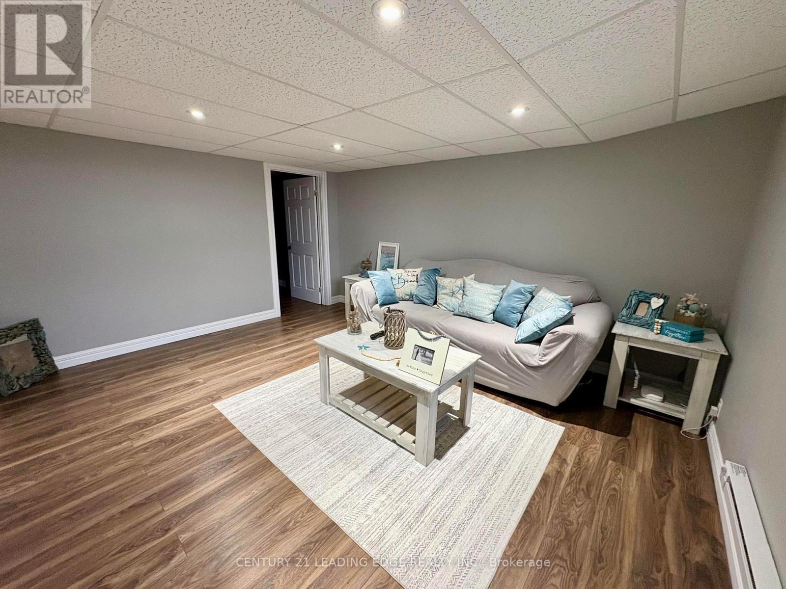 50 Parkwood Drive, Hare Bay, Ontario  A0G 2P0 - Photo 34 - X12567462