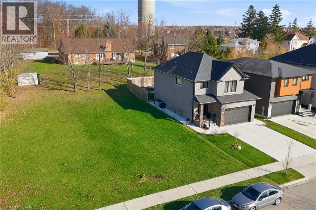 92 Gowland Drive, Binbrook, Ontario  L0R 1C0 - Photo 5 - 40789737