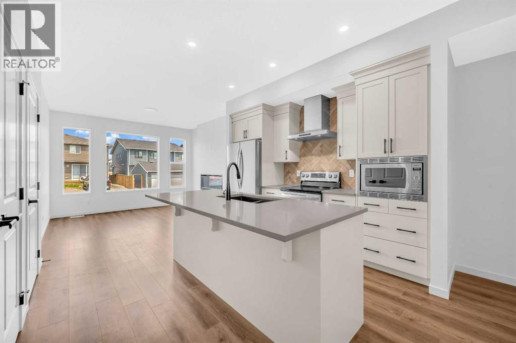 32 Rowmont Common Nw, Calgary, Alberta  T3L 0L3 - Photo 13 - A2233479