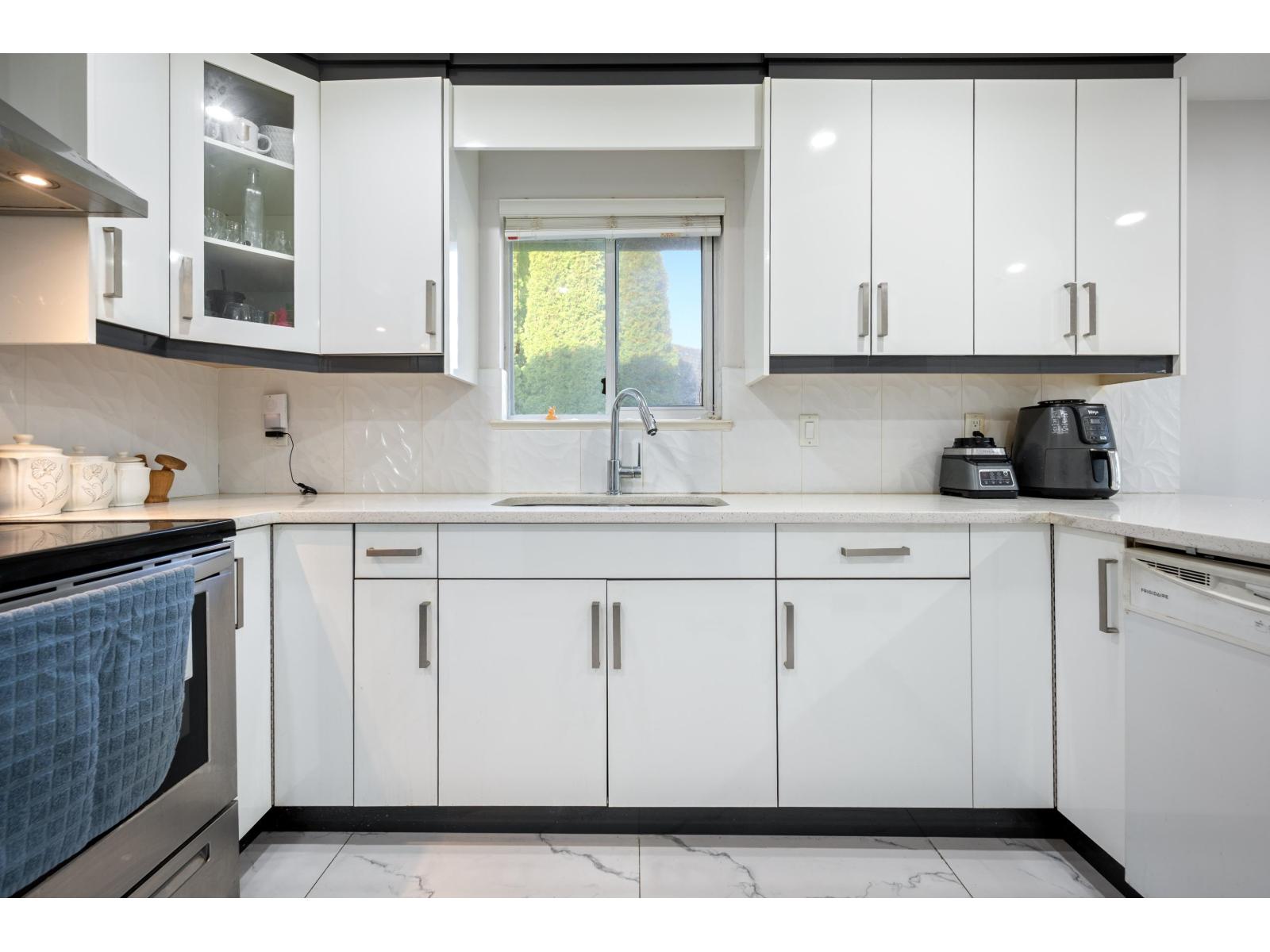 13583 89 Avenue, Surrey, British Columbia  V3V 8A6 - Photo 7 - R3069267