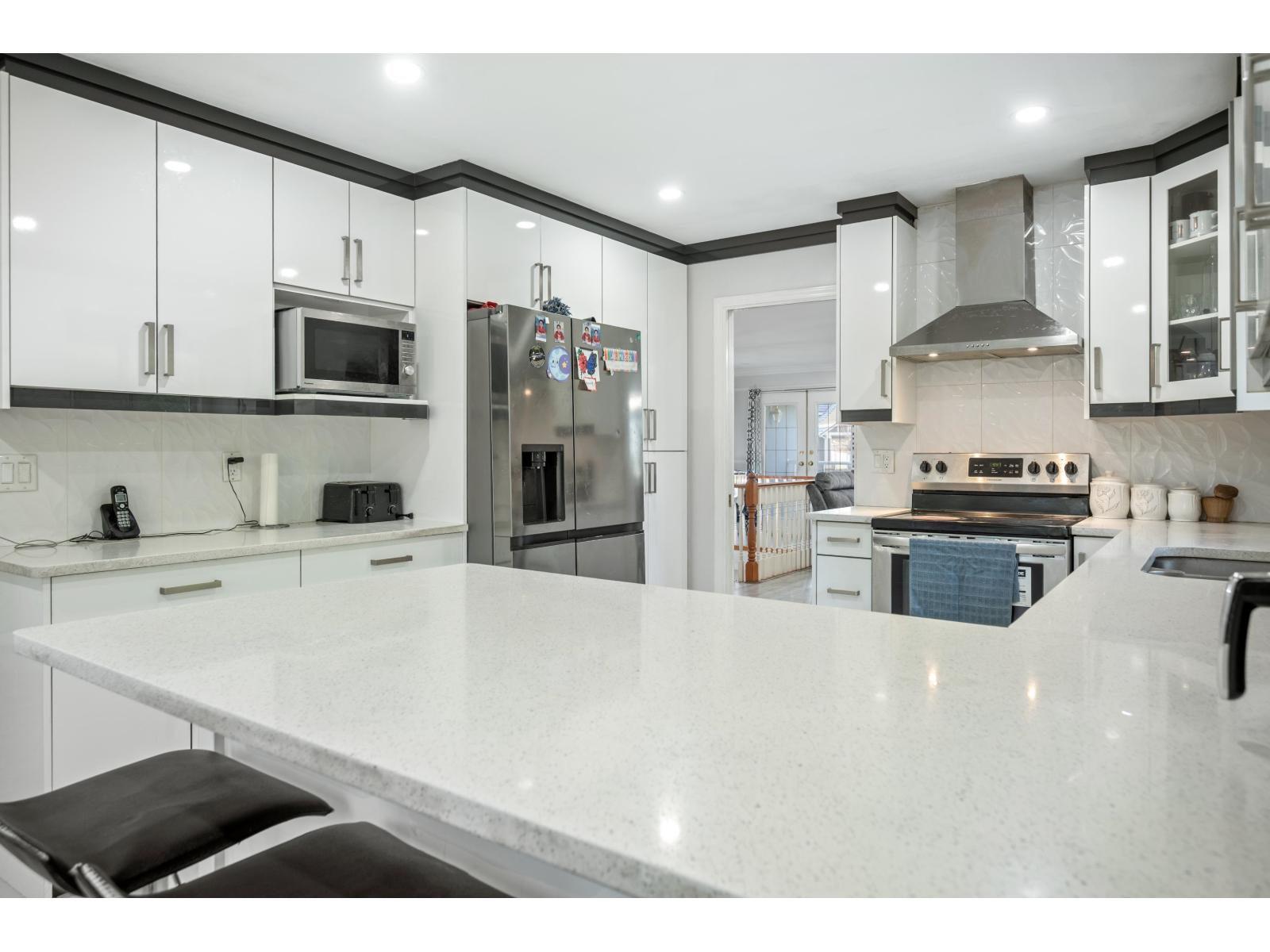 13583 89 Avenue, Surrey, British Columbia  V3V 8A6 - Photo 4 - R3069267