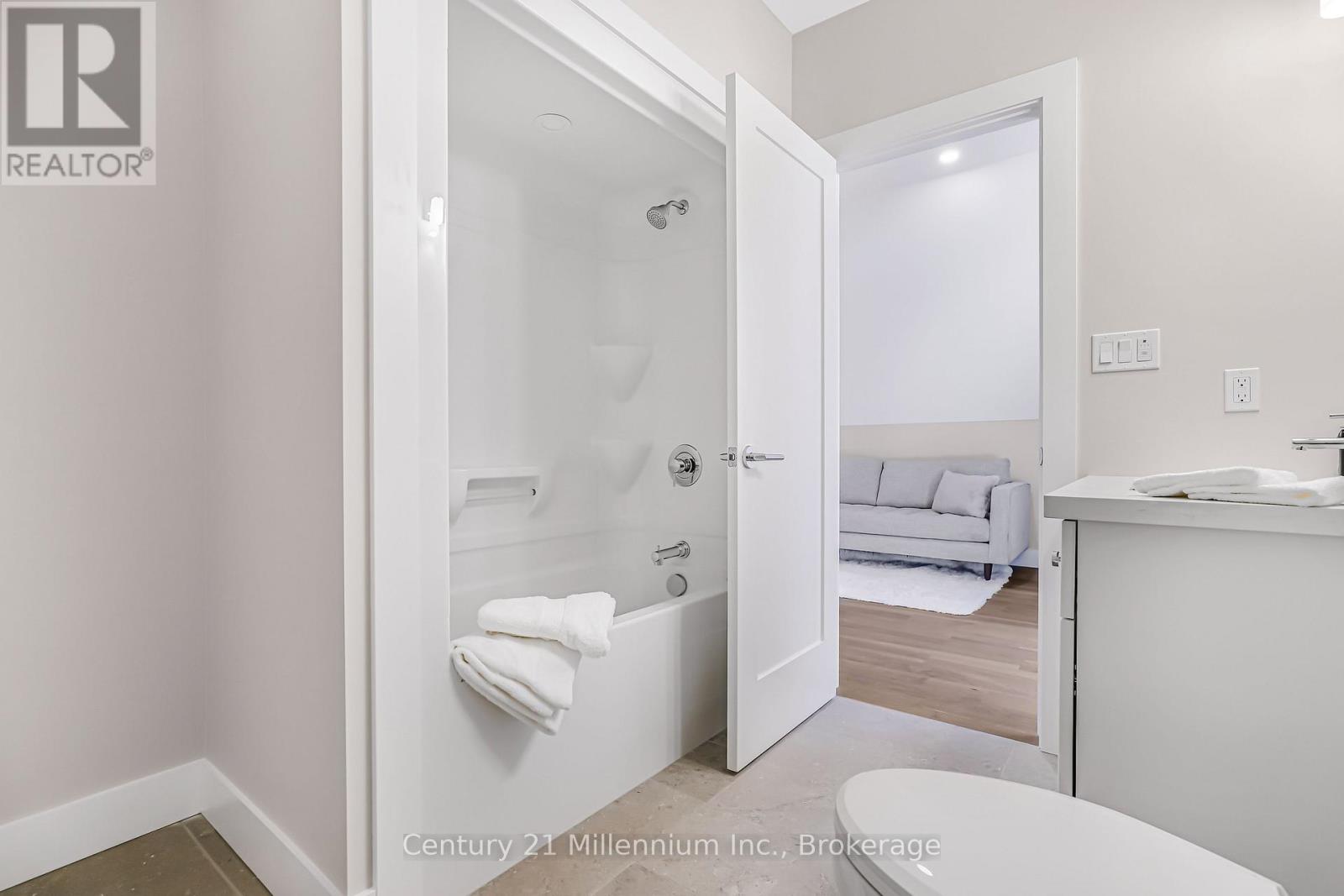 3 Grenville Street N, Saugeen Shores, Ontario  N0H 2L0 - Photo 46 - X12567566