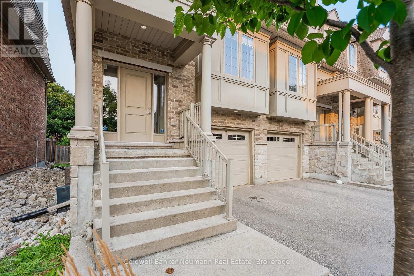 4 - 72 York Road, Guelph (St. Patrick's Ward), Ontario  N1E 0M3 - Photo 2 - X12567664