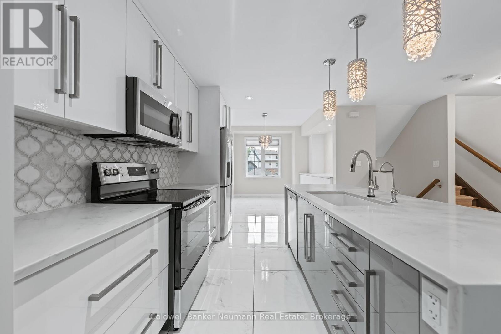 4 - 72 York Road, Guelph (St. Patrick's Ward), Ontario  N1E 0M3 - Photo 8 - X12567664