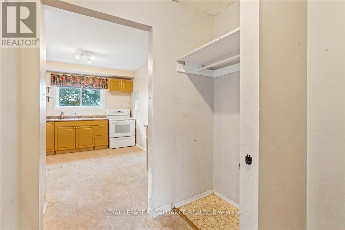 42 O'hare Street, Belleville, Ontario  K8P 4N1 - Photo 10 - X12567586