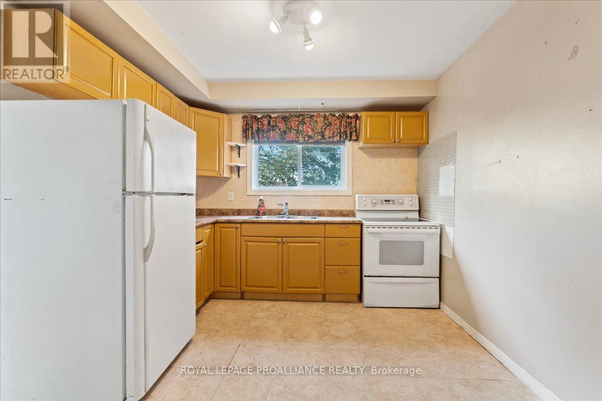 42 O'hare Street, Belleville, Ontario  K8P 4N1 - Photo 11 - X12567586