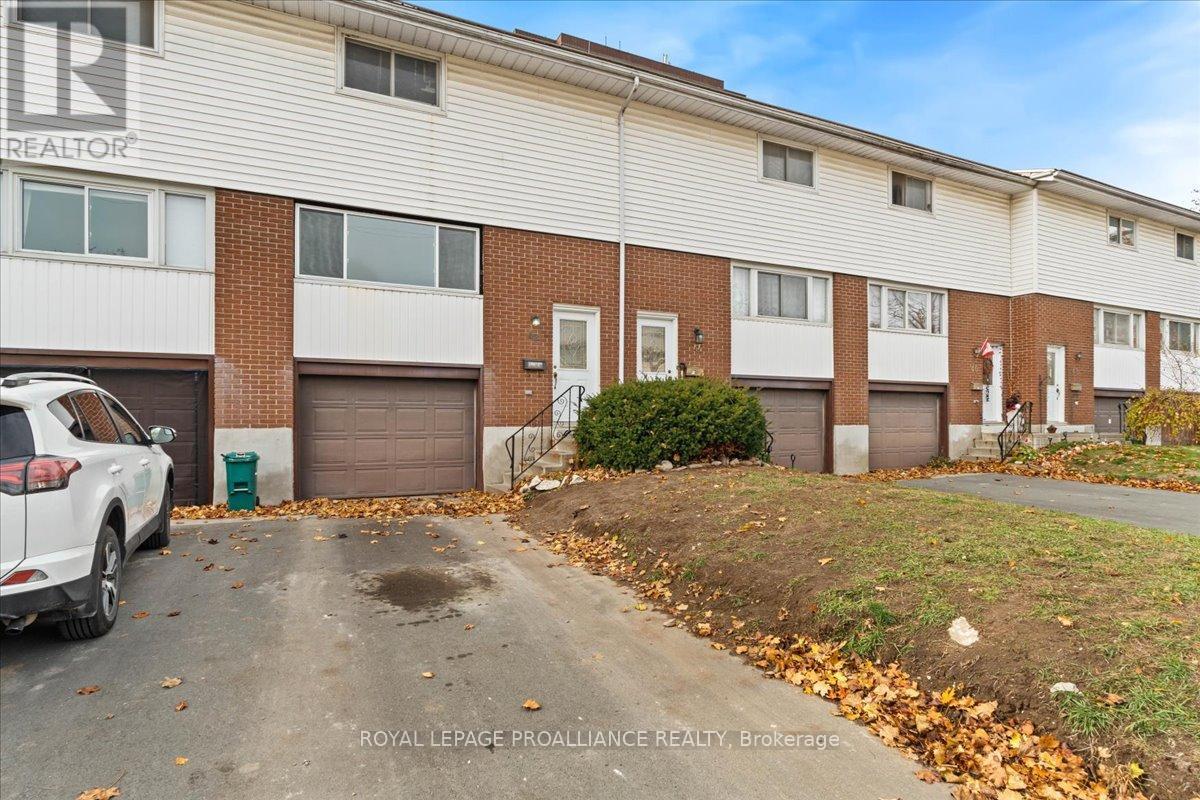 42 O'hare Street, Belleville, Ontario  K8P 4N1 - Photo 2 - X12567586