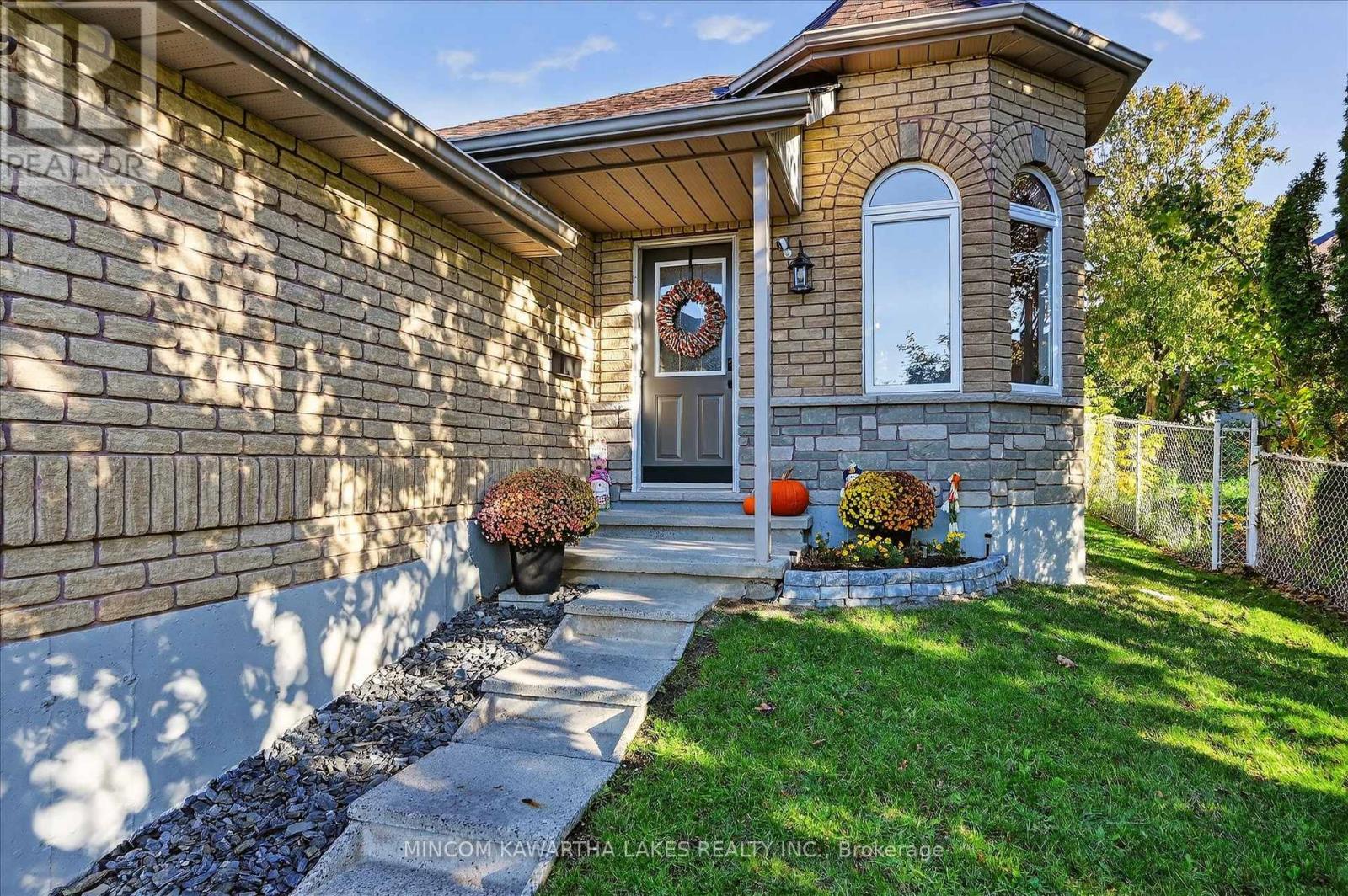 105 Haden Avenue, Peterborough, Ontario  K9H 7P7 - Photo 5 - X12567694