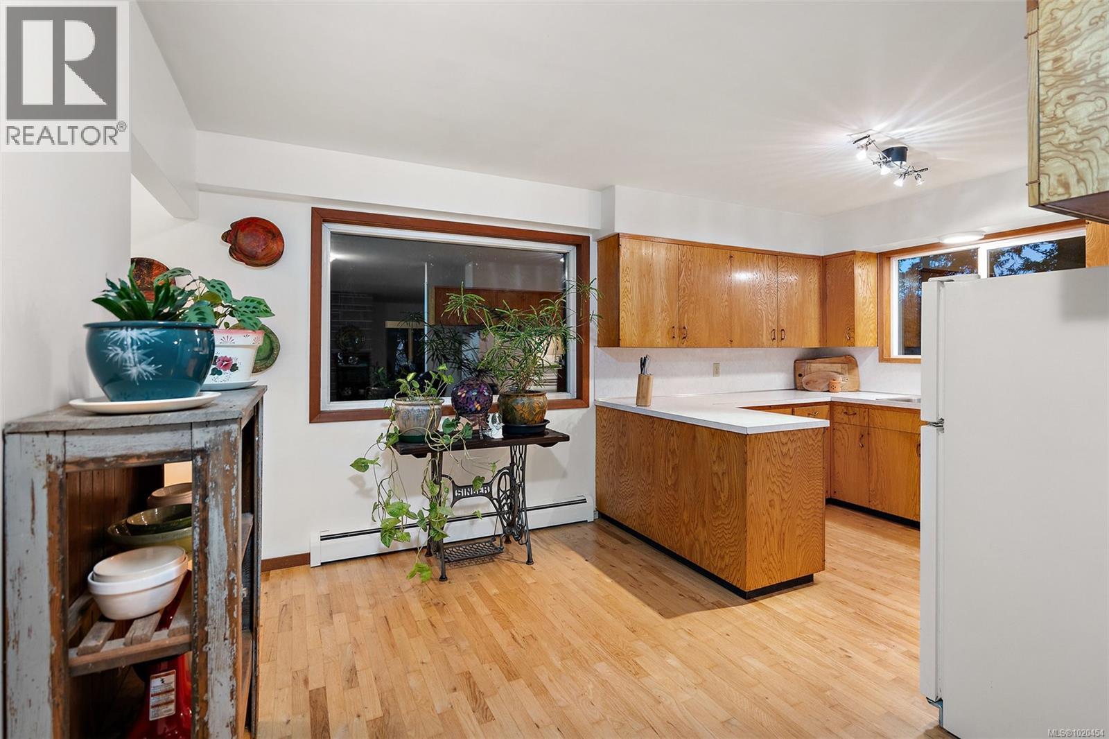 1186 Laurel Rd, North Saanich, British Columbia  V8L 5K8 - Photo 14 - 1020454