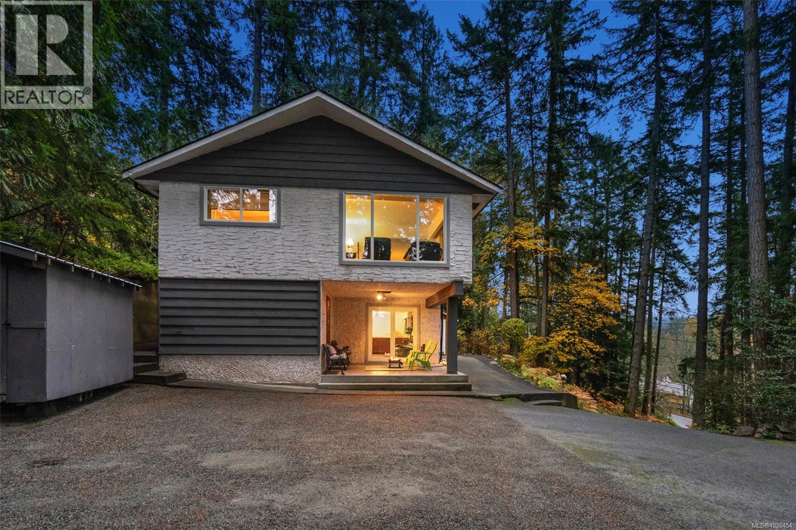 1186 Laurel Rd, North Saanich, British Columbia  V8L 5K8 - Photo 37 - 1020454