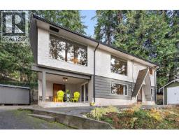 1186 Laurel Rd Deep Cove