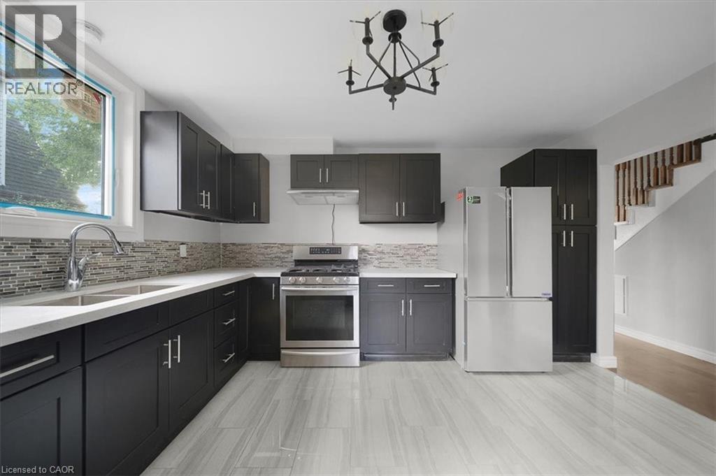 687 Upper James Street, Hamilton, Ontario  L9C 2Z4 - Photo 12 - 40789906