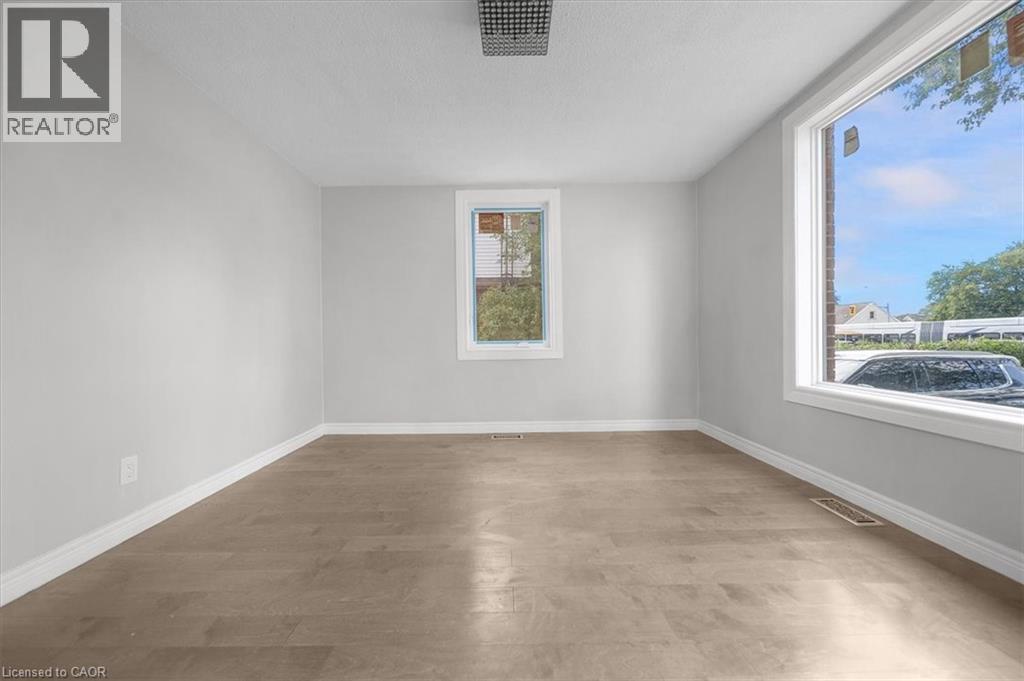 687 Upper James Street, Hamilton, Ontario  L9C 2Z4 - Photo 14 - 40789906