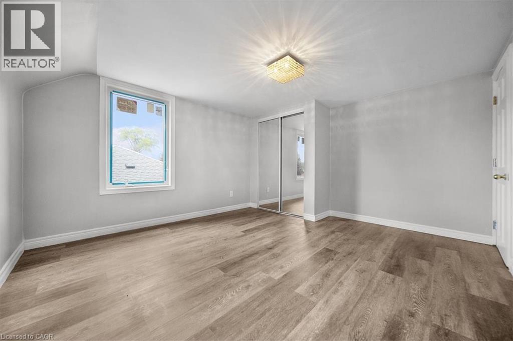 687 Upper James Street, Hamilton, Ontario  L9C 2Z4 - Photo 23 - 40789906