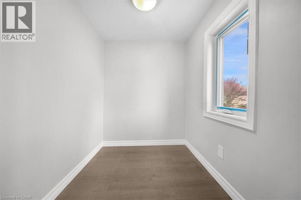 687 Upper James Street, Hamilton, Ontario  L9C 2Z4 - Photo 24 - 40789906