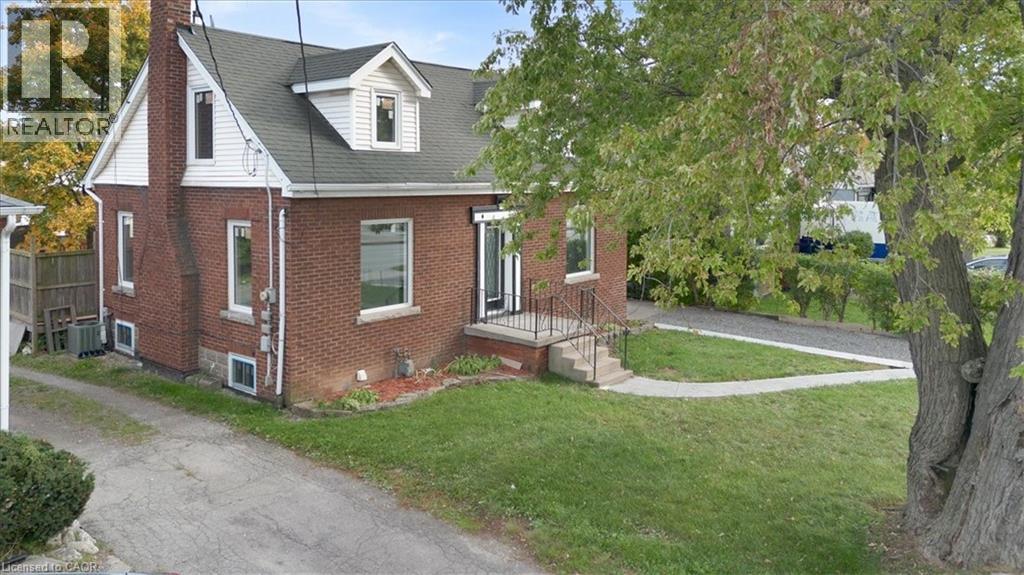 687 Upper James Street, Hamilton, Ontario  L9C 2Z4 - Photo 3 - 40789906