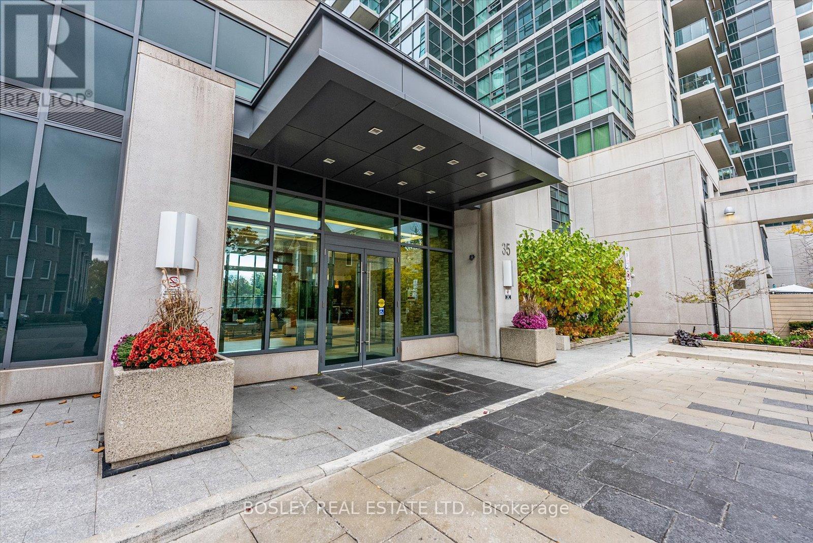 1503 - 35 Brian Peck Crescent, Toronto, Ontario  M4G 0A5 - Photo 4 - C12567558