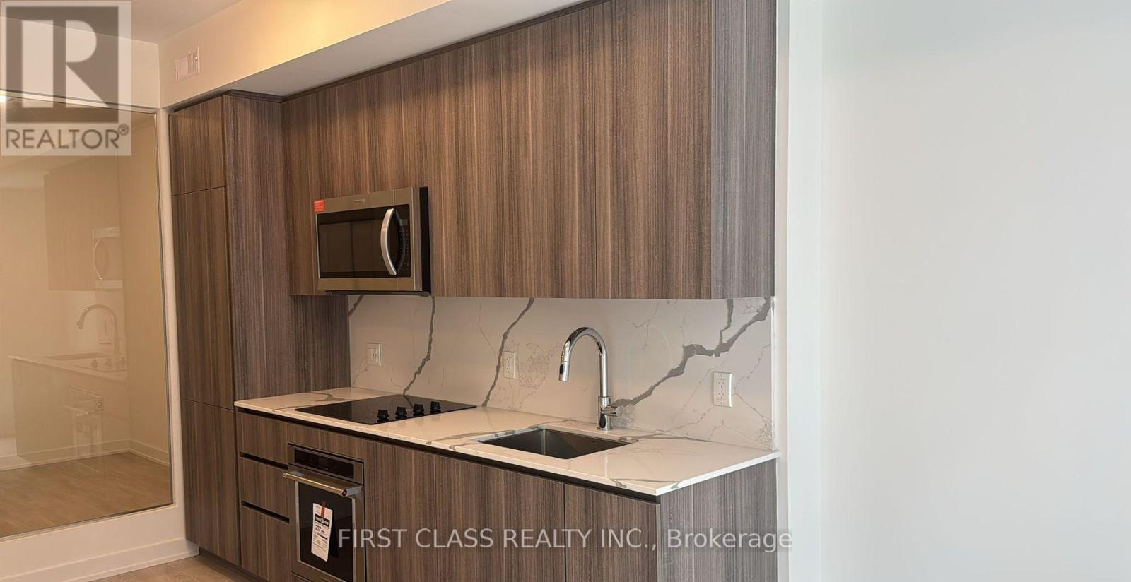 626 - 15 Richardson Street, Toronto, Ontario  M5A 0Y5 - Photo 2 - C12567562