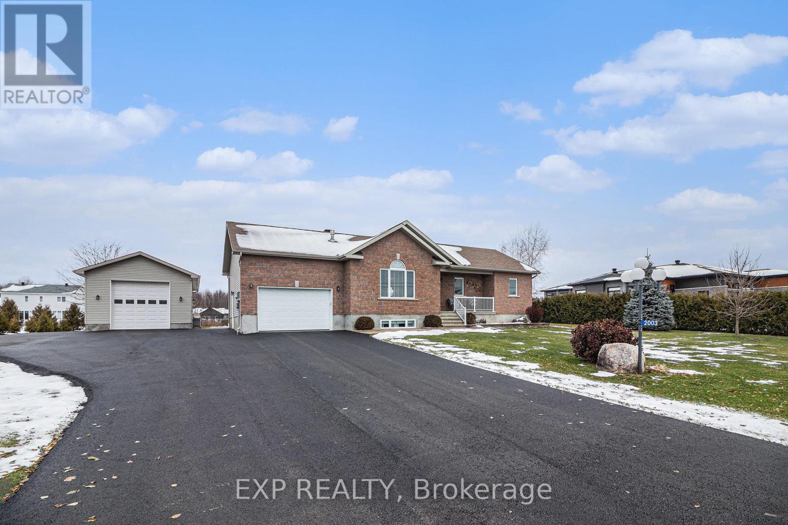 2003 FARISITA DRIVE, Ottawa, Ontario