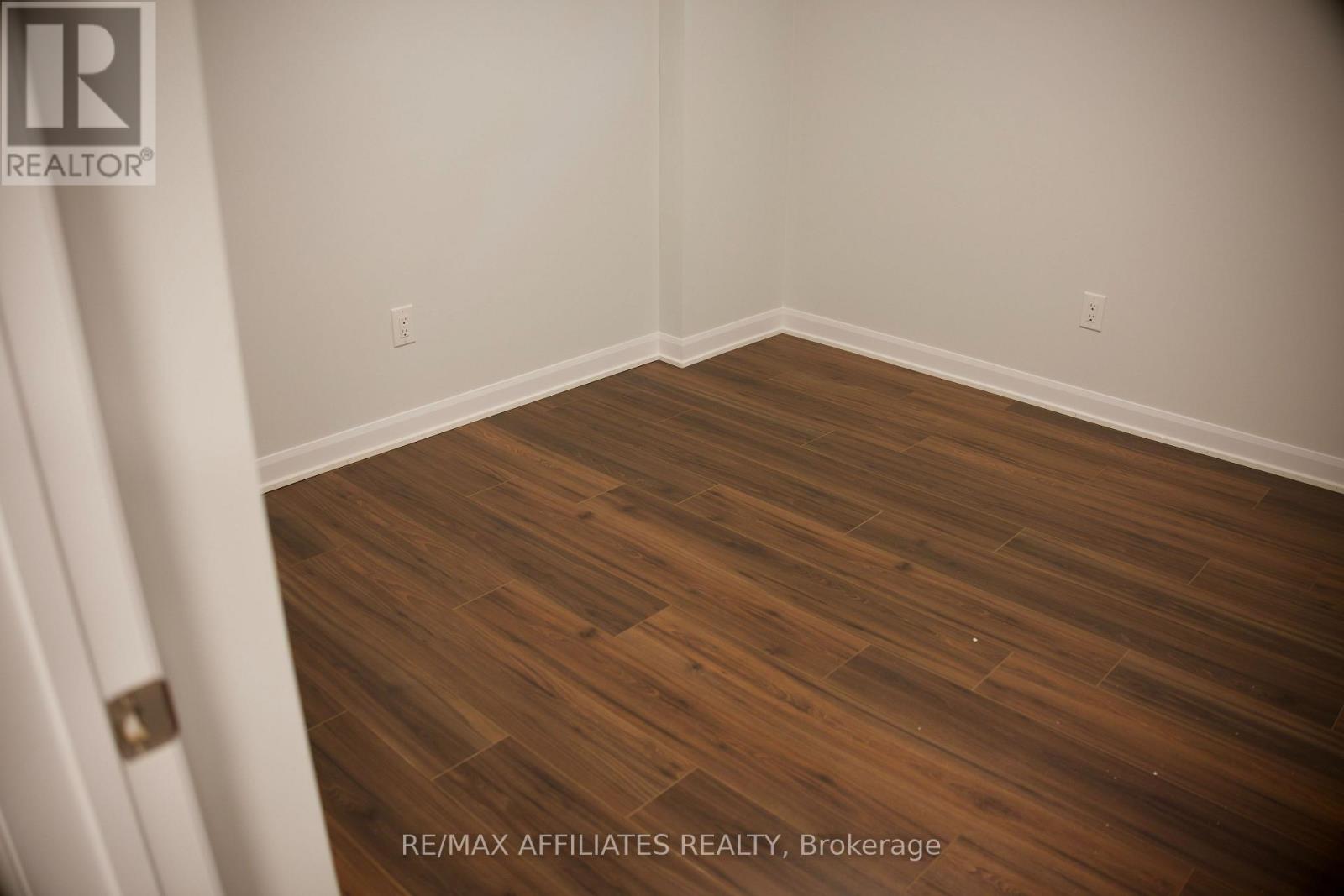 21 - 701 Glenroy Gilbert Drive, Ottawa, Ontario  K2J 5W2 - Photo 19 - X12564728