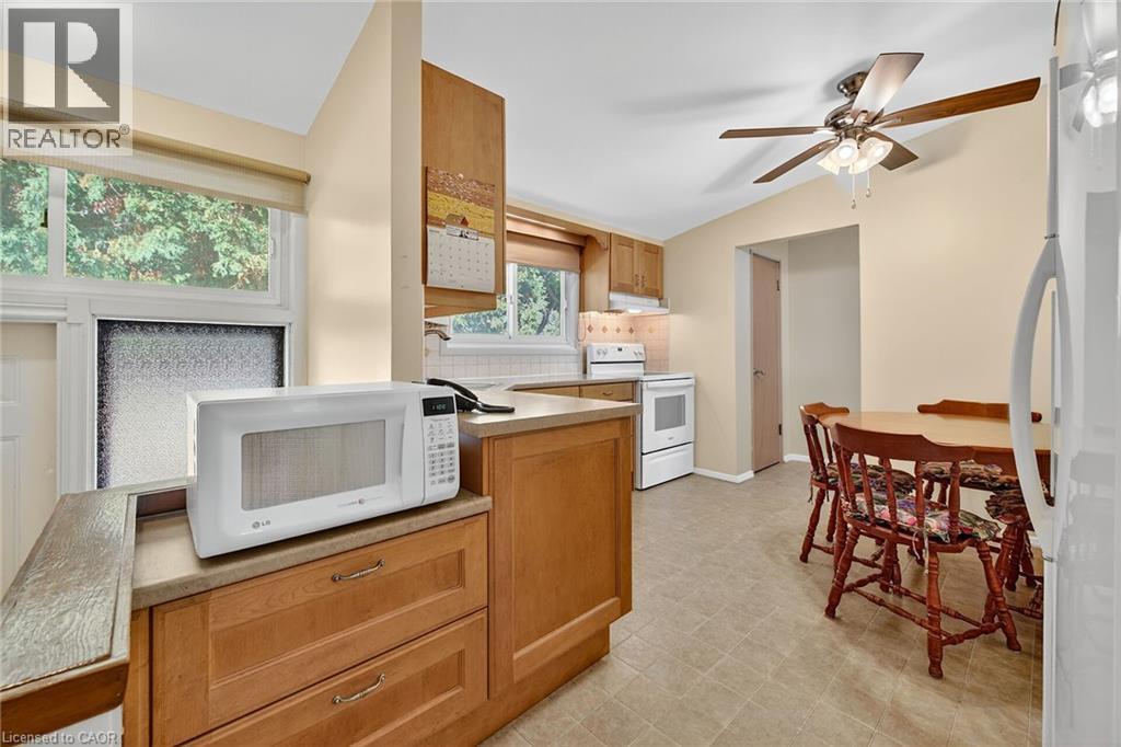 64 Luscombe Street, Hamilton, Ontario  L9A 2J8 - Photo 10 - 40765347