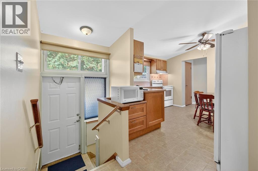 64 Luscombe Street, Hamilton, Ontario  L9A 2J8 - Photo 11 - 40765347