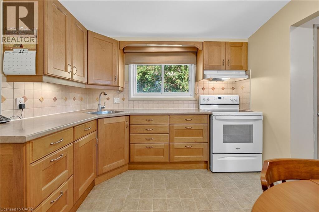 64 Luscombe Street, Hamilton, Ontario  L9A 2J8 - Photo 6 - 40765347