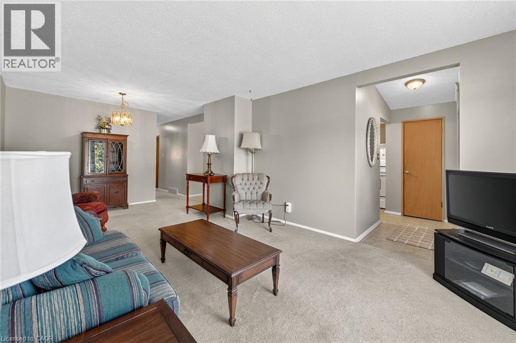 64 Luscombe Street, Hamilton, Ontario  L9A 2J8 - Photo 14 - 40765347