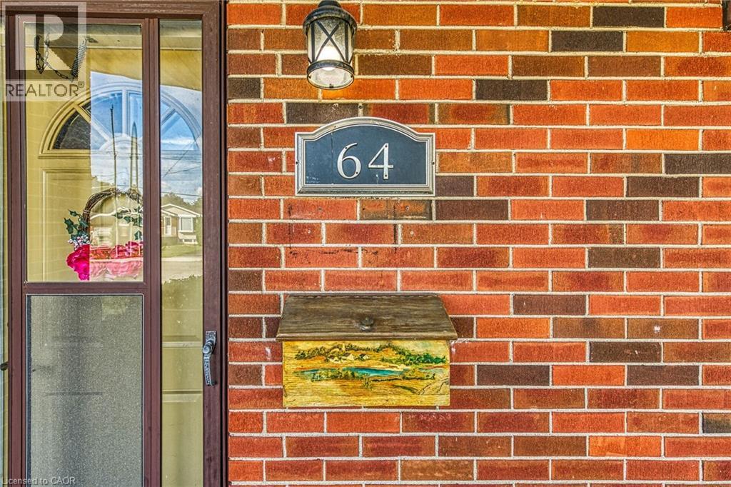 64 Luscombe Street, Hamilton, Ontario  L9A 2J8 - Photo 4 - 40765347