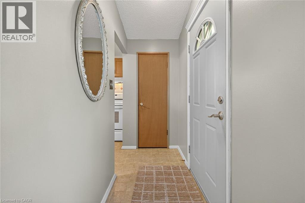 64 Luscombe Street, Hamilton, Ontario  L9A 2J8 - Photo 5 - 40765347