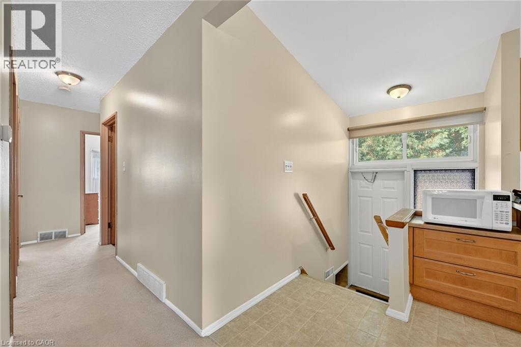 64 Luscombe Street, Hamilton, Ontario  L9A 2J8 - Photo 16 - 40765347