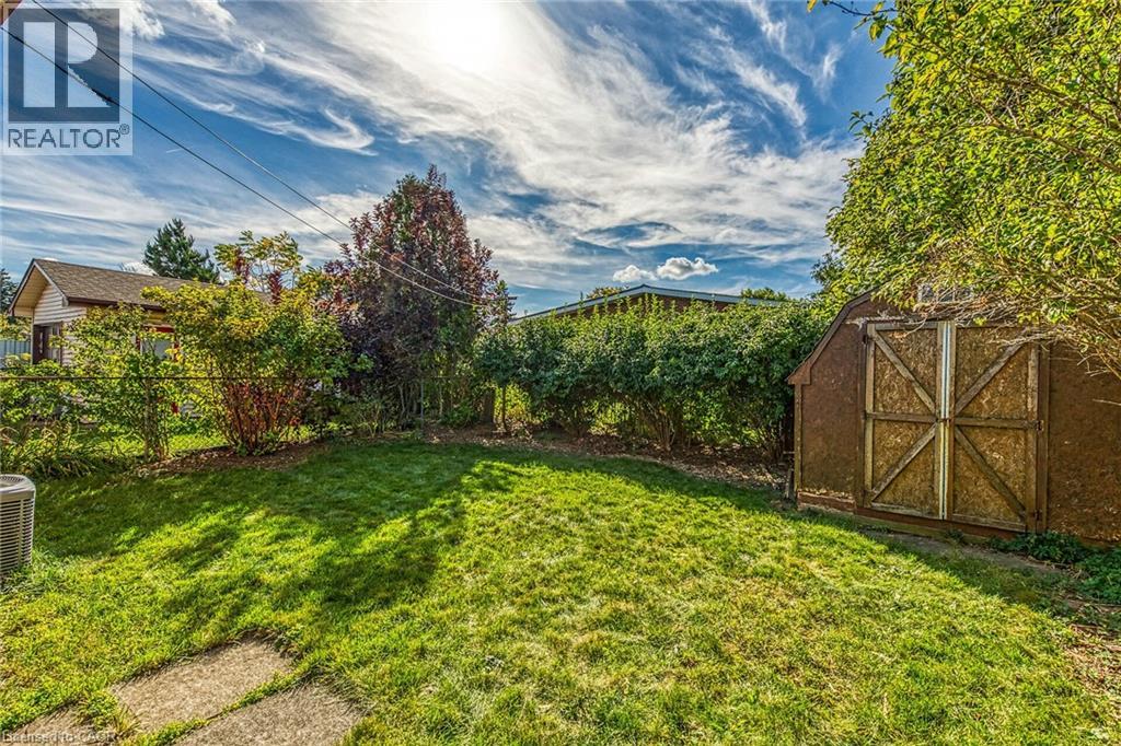 64 Luscombe Street, Hamilton, Ontario  L9A 2J8 - Photo 32 - 40765347