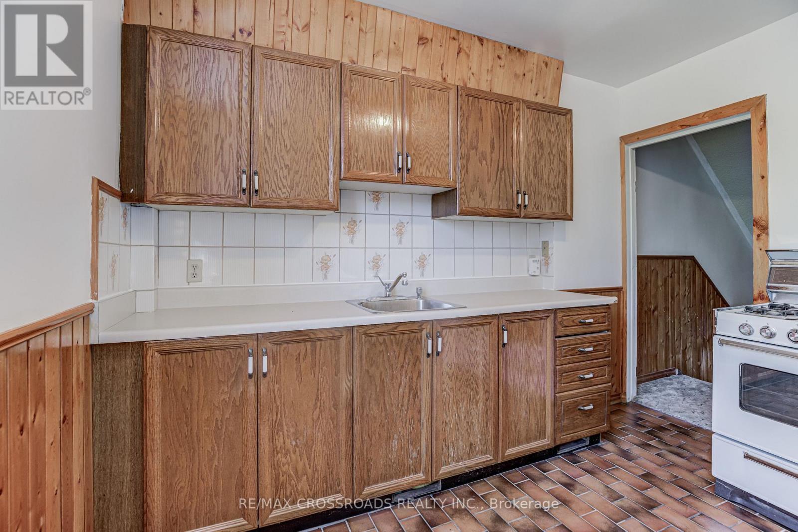 89 Wembley Drive, Toronto, Ontario  M4L 3C9 - Photo 22 - E12567528