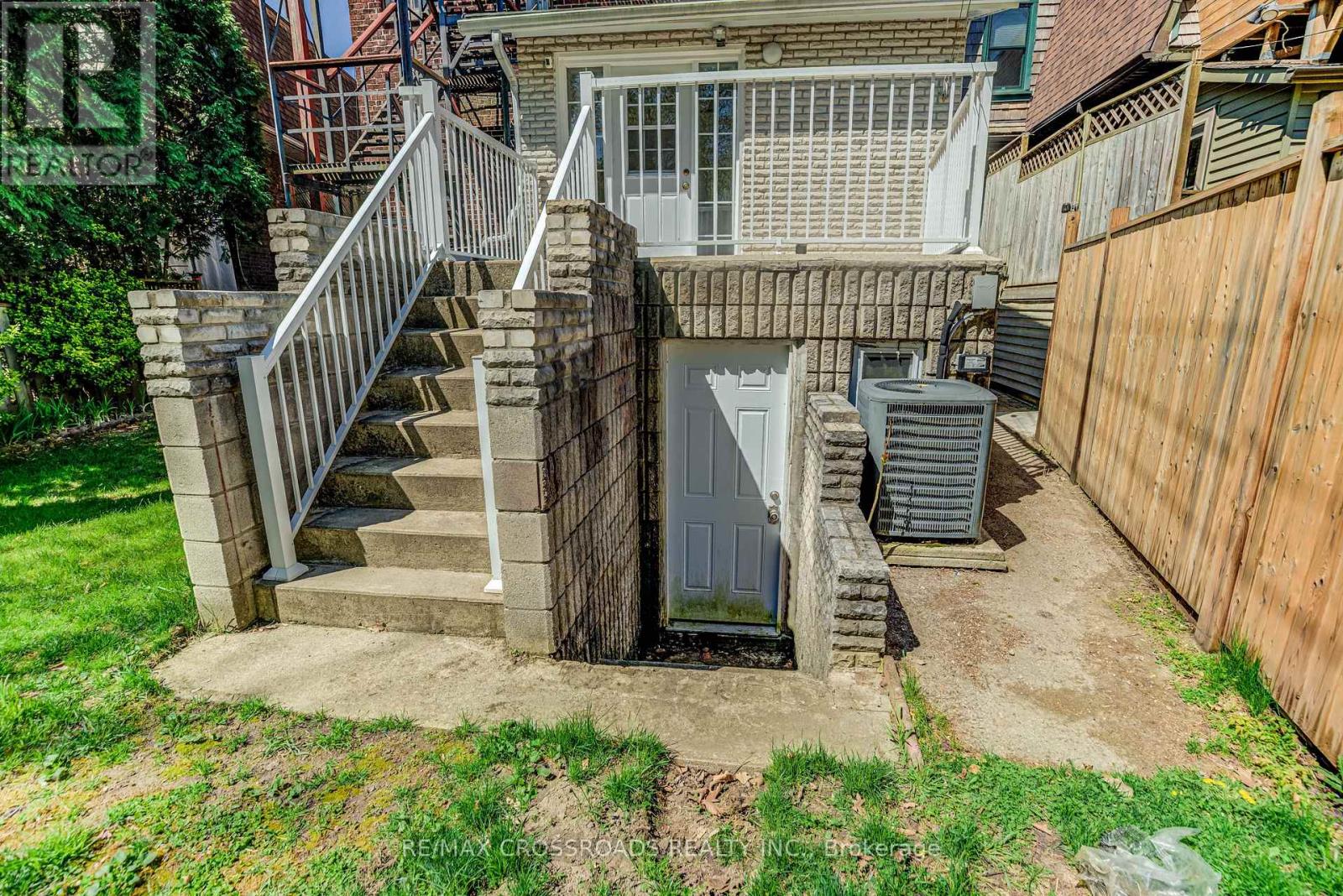 89 Wembley Drive, Toronto, Ontario  M4L 3C9 - Photo 40 - E12567528