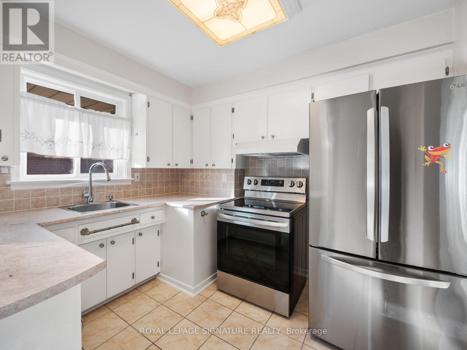 712 Brimorton Drive, Toronto, Ontario  M1G 2R9 - Photo 6 - E12567542