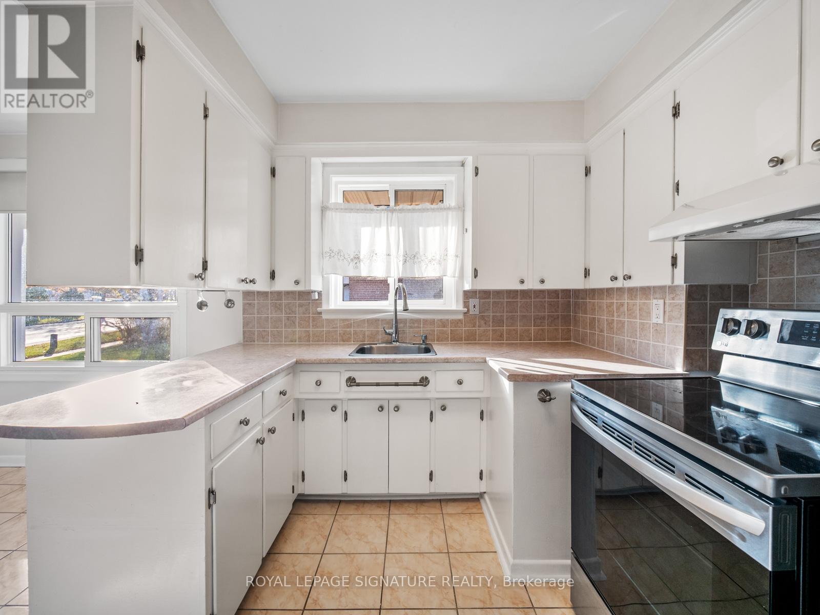 712 Brimorton Drive, Toronto, Ontario  M1G 2R9 - Photo 8 - E12567542