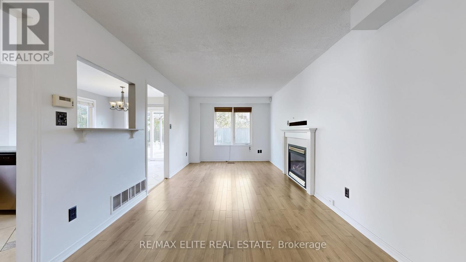 1785 Mcgill Court, Oshawa, Ontario  L1G 8A3 - Photo 4 - E12567594