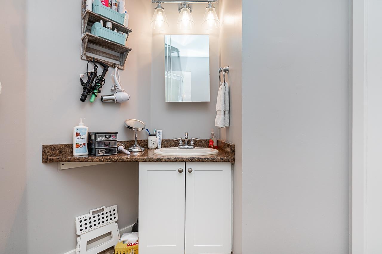 309 45222 Watson Road, Garrison Crossing, Chilliwack, British Columbia  V2R 3J4 - Photo 17 - R3069098